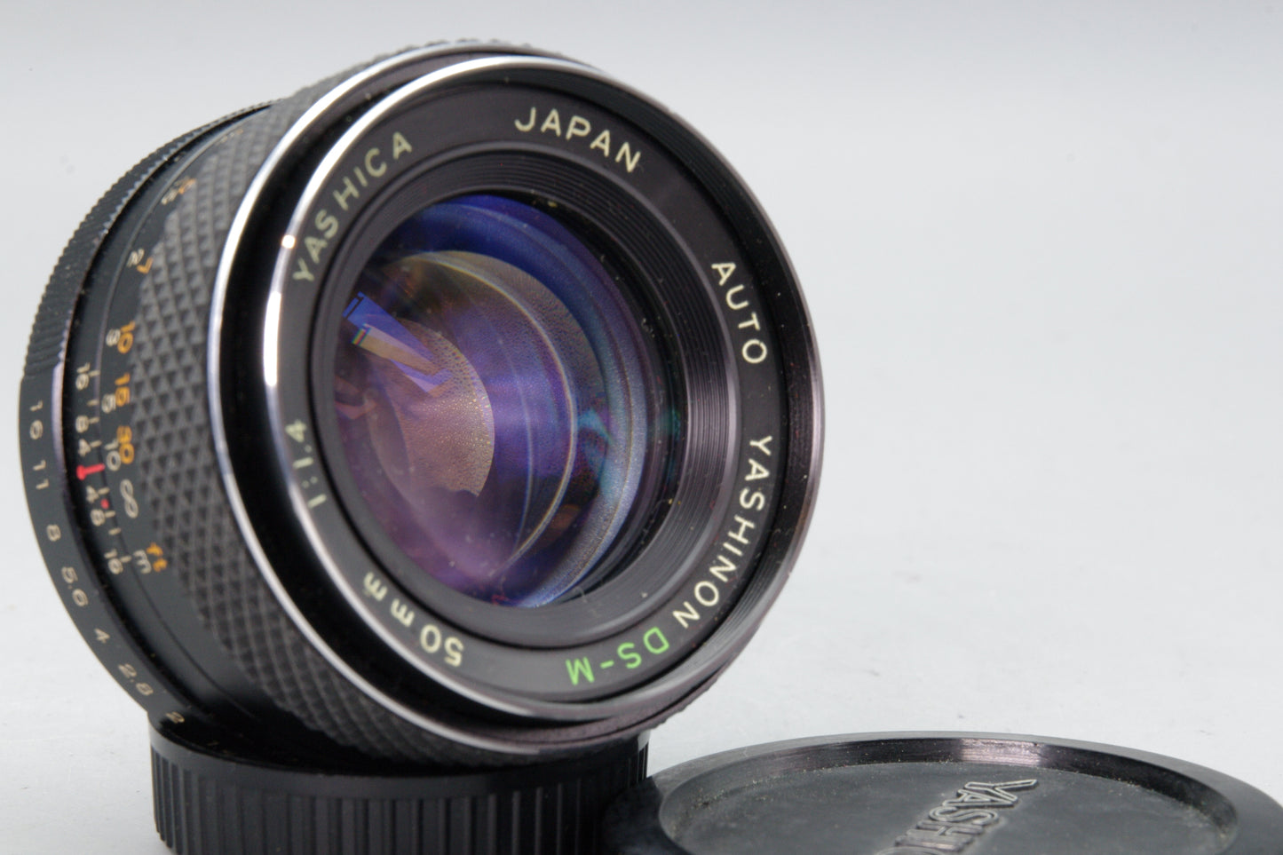 Yashica Yashinon DS‑M 50mm f/1.4 Lens – M42 Mount – Very Good Condition