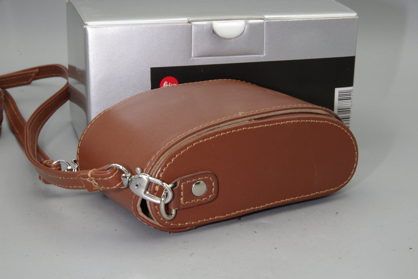 Leica V-Lux 30  Brown Leather Case Boxed Mint 18751