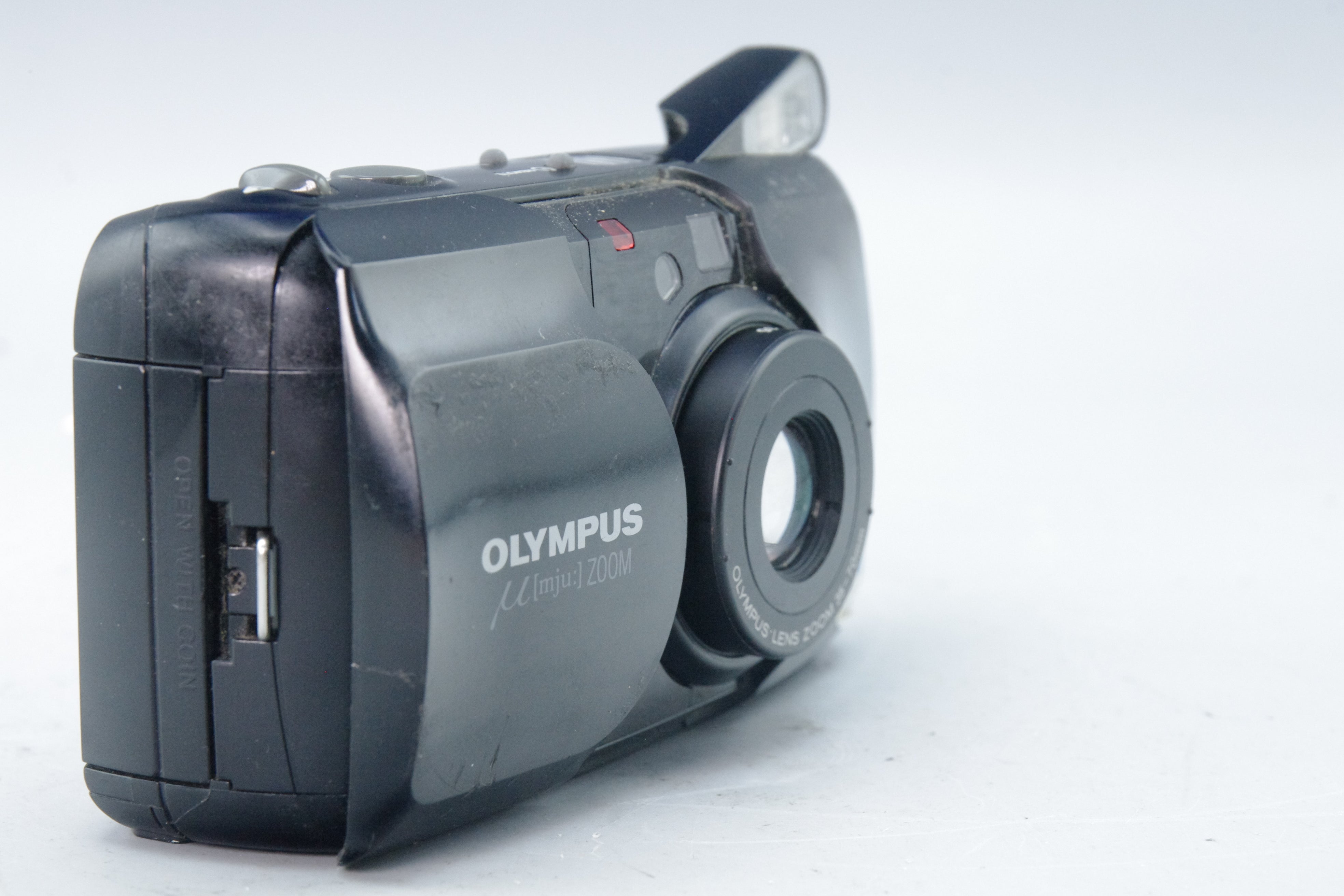 Olympus MJU Zoom 35mm Film Camera – Tested & Working – Colins Cameras