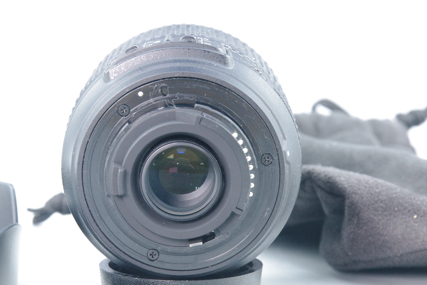 Nikon AF‑S DX 18–105mm f/3.5–5.6G ED VR  Lens – Excellent Condition