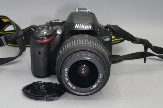 Nikon D5100 16.2MP DSLR wit 18-55mm Lens +Battery - Excellent - S/C 1635