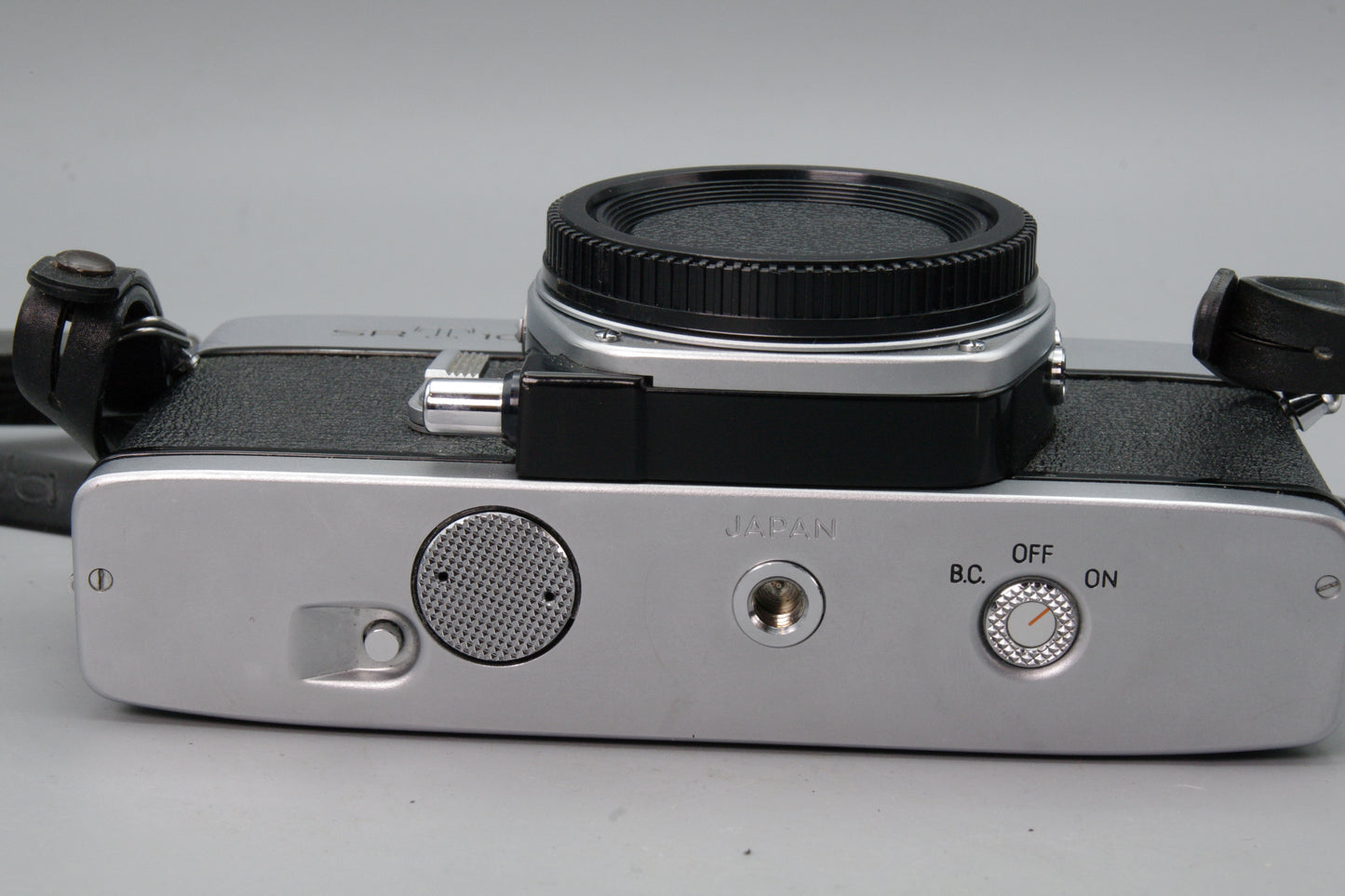 Minolta SR‑T 101 35mm SLR – Tested – Shutter Working – Meter Weak – Very Good