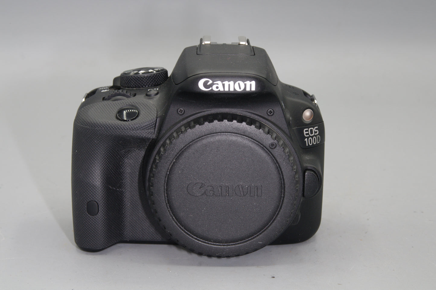 Canon EOS 100D  18MP DSLR Camera  - Mint Condition -  S/C 664