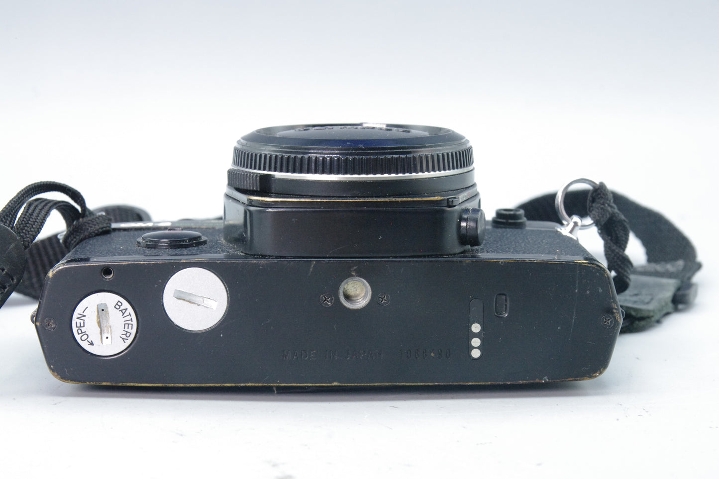 Olympus OM‑2 Spot/Program 35mm SLR Body – New Batteries – Very Good Condition