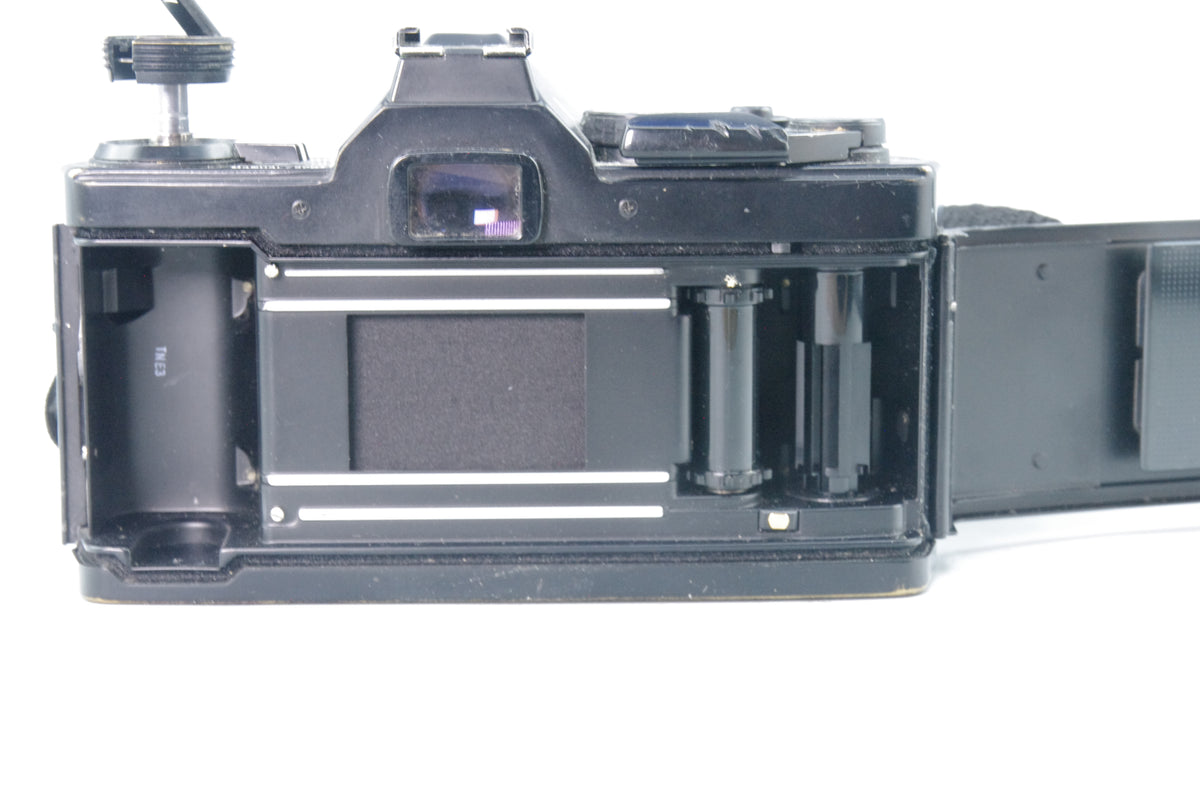 Olympus OM‑2 Spot/Program 35mm SLR Body – New Batteries – Very Good Condition