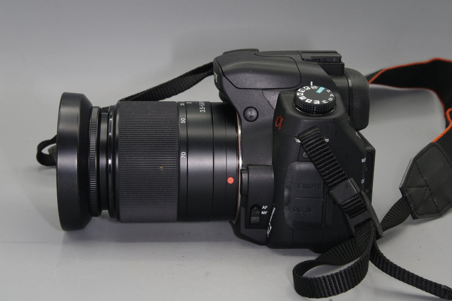 Sony Alpha A350 14.2MP DSLR  with 18-70mm Lens - Excellent Conditon