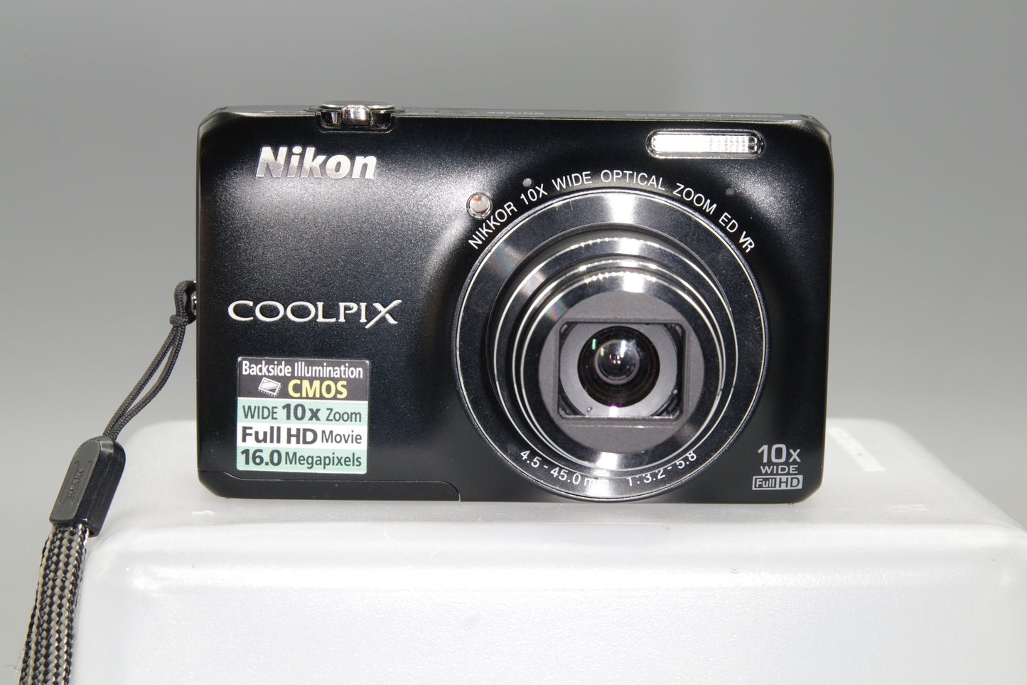 Nikon Coolpix S6300 16MP 10X Zoom Digital Camera - Excellent
