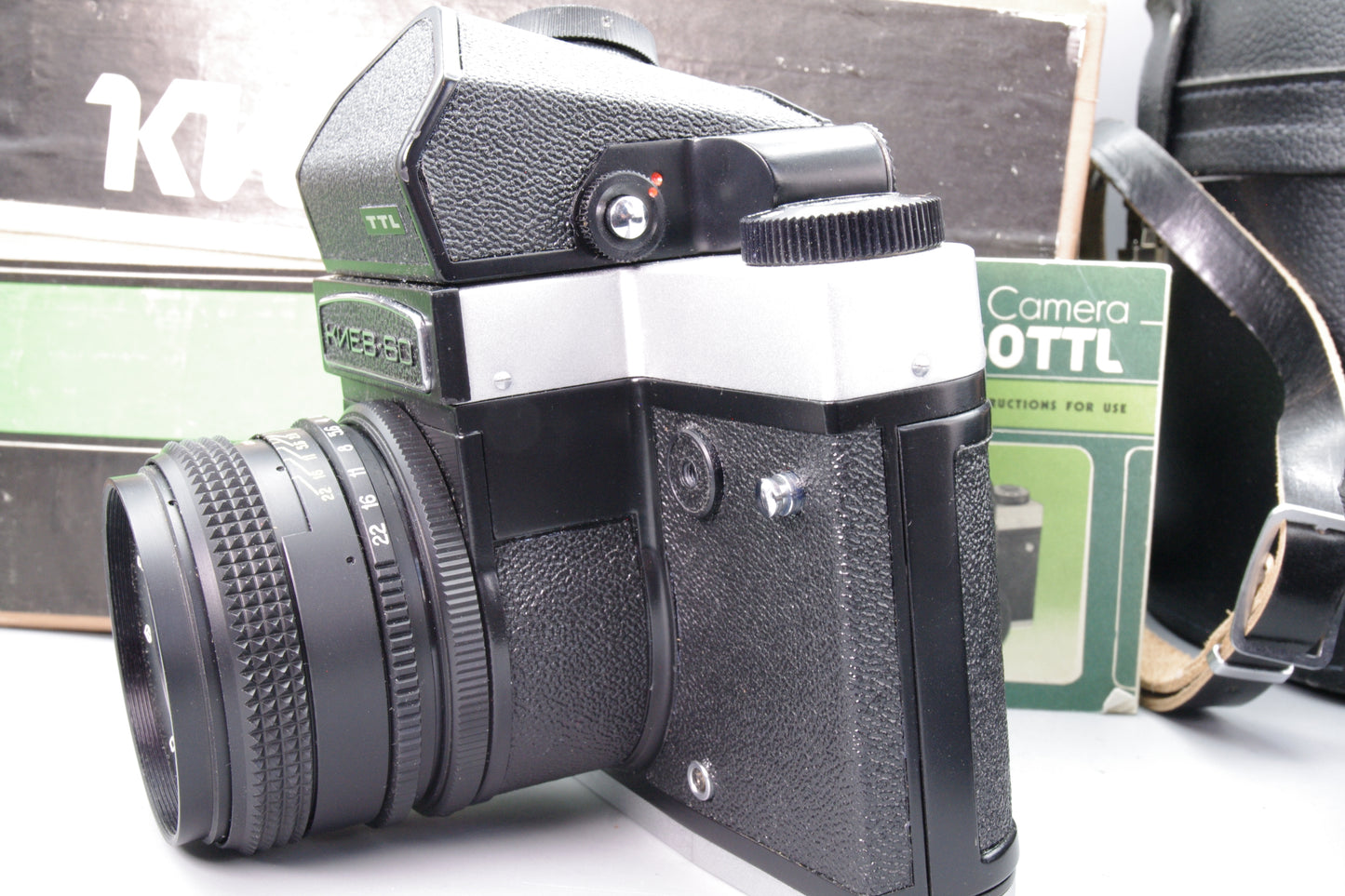 Kiev 60 Medium Format SLR + Volna‑3 80mm f/2.8 – TTL, WLF, Tubes, Case, Box