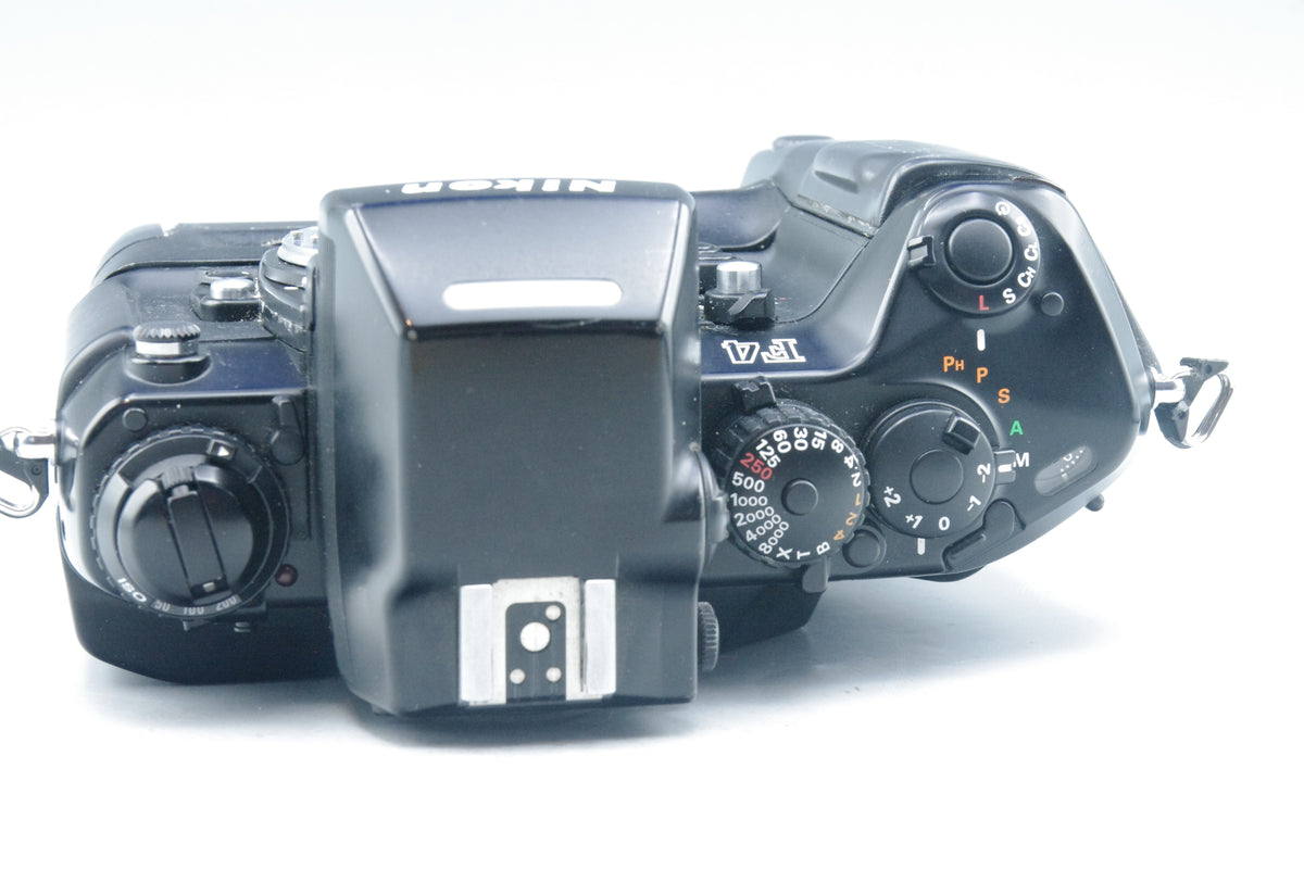 Nikon F4 Professional 35mm SLR + MB‑23 + MF‑23 – AF –Minor LCD Bleed