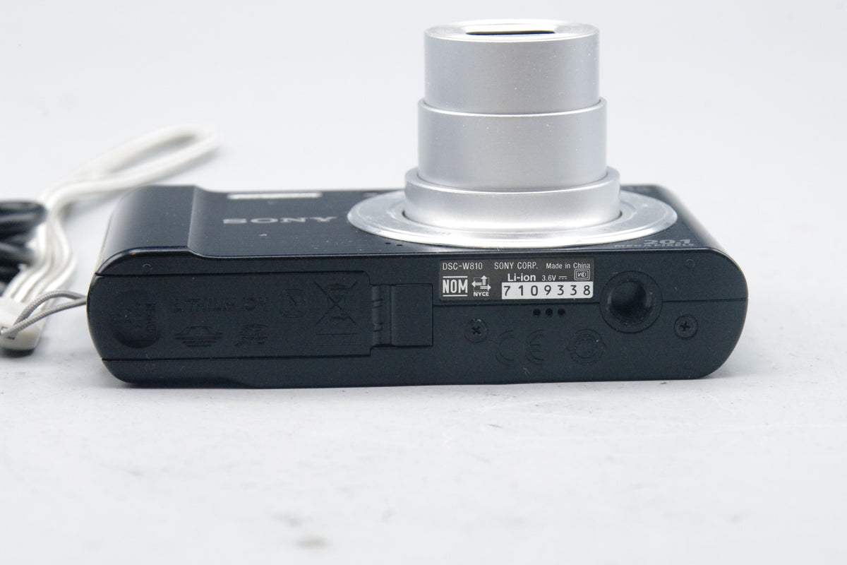 Sony Cyber‑shot DSC‑W810 20MP Digital Camera – VGC