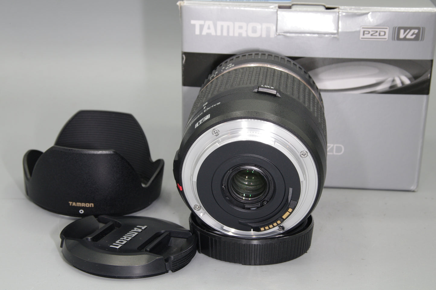 Tamron 18-270mm F/3.5-6.3 DiII Piezo Drive VC AF Lens - Canon EF-S Mount