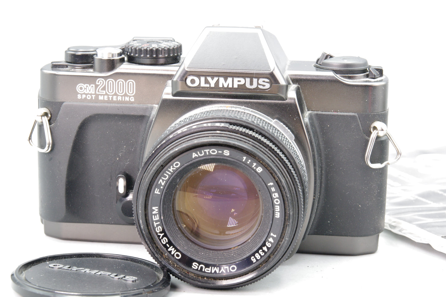 Olympus OM2000 SLR with 50mm f/1.8 Auto‑S Lens – Spot Metering – Excellent