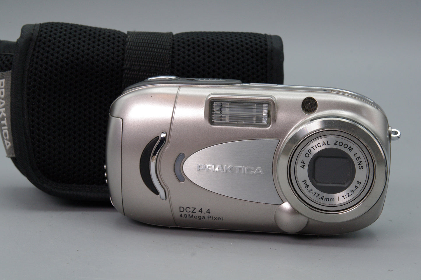 Praktica DCZ 4.4 Digital Camera – Tested & Working – With Case – Very Good