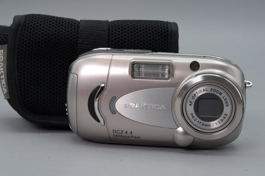 Praktica DCZ 4.4 Digital Camera – Tested & Working – With Case – Very Good
