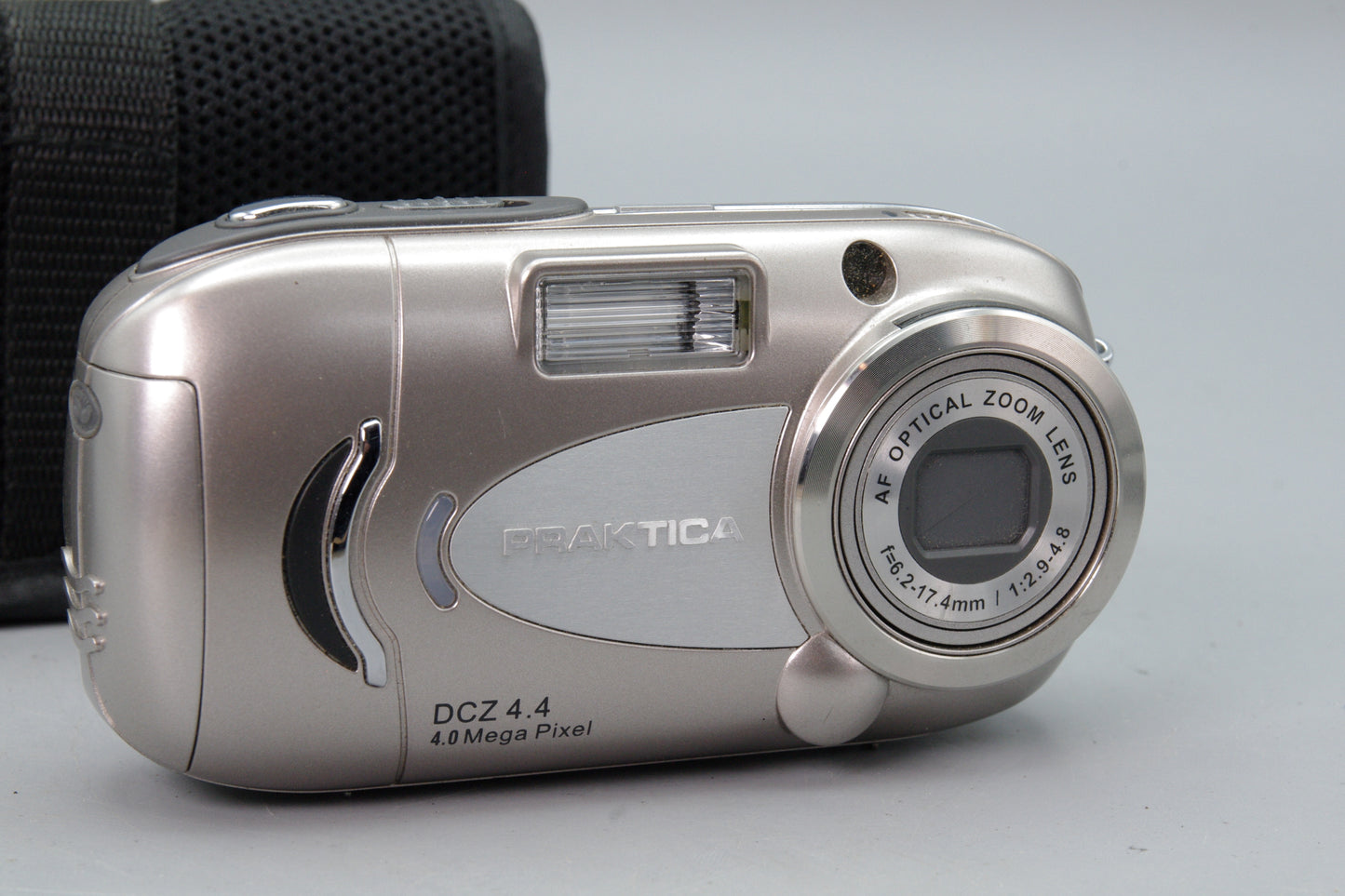 Praktica DCZ 4.4 Digital Camera – Tested & Working – With Case – Very Good