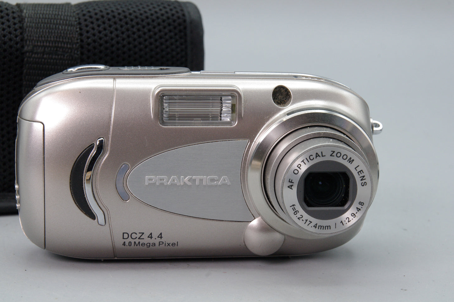 Praktica DCZ 4.4 Digital Camera – Tested & Working – With Case – Very Good