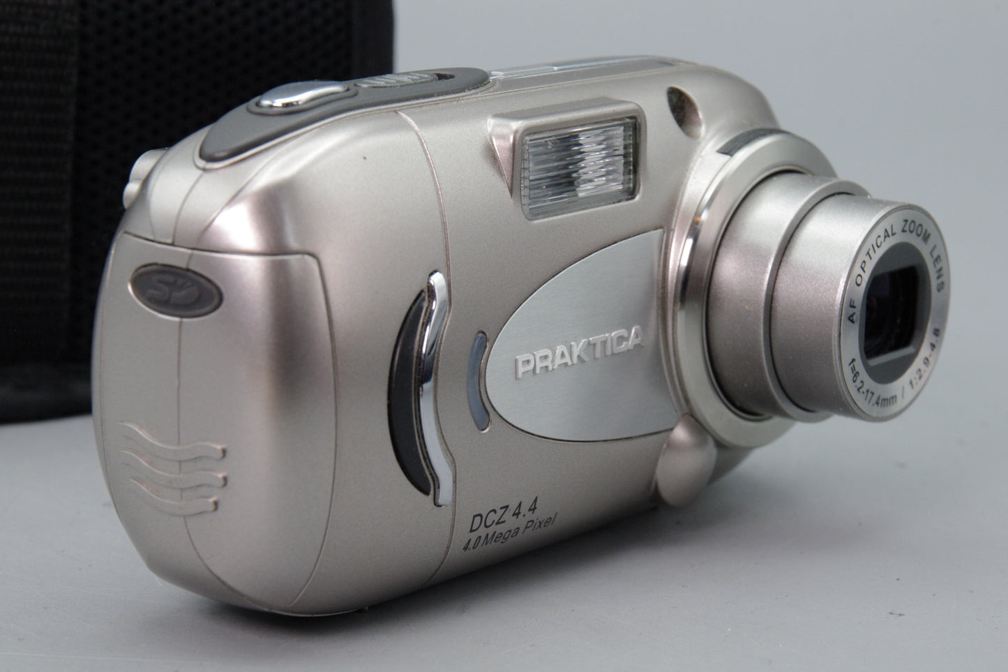 Praktica DCZ 4.4 Digital Camera – Tested & Working – With Case – Very Good