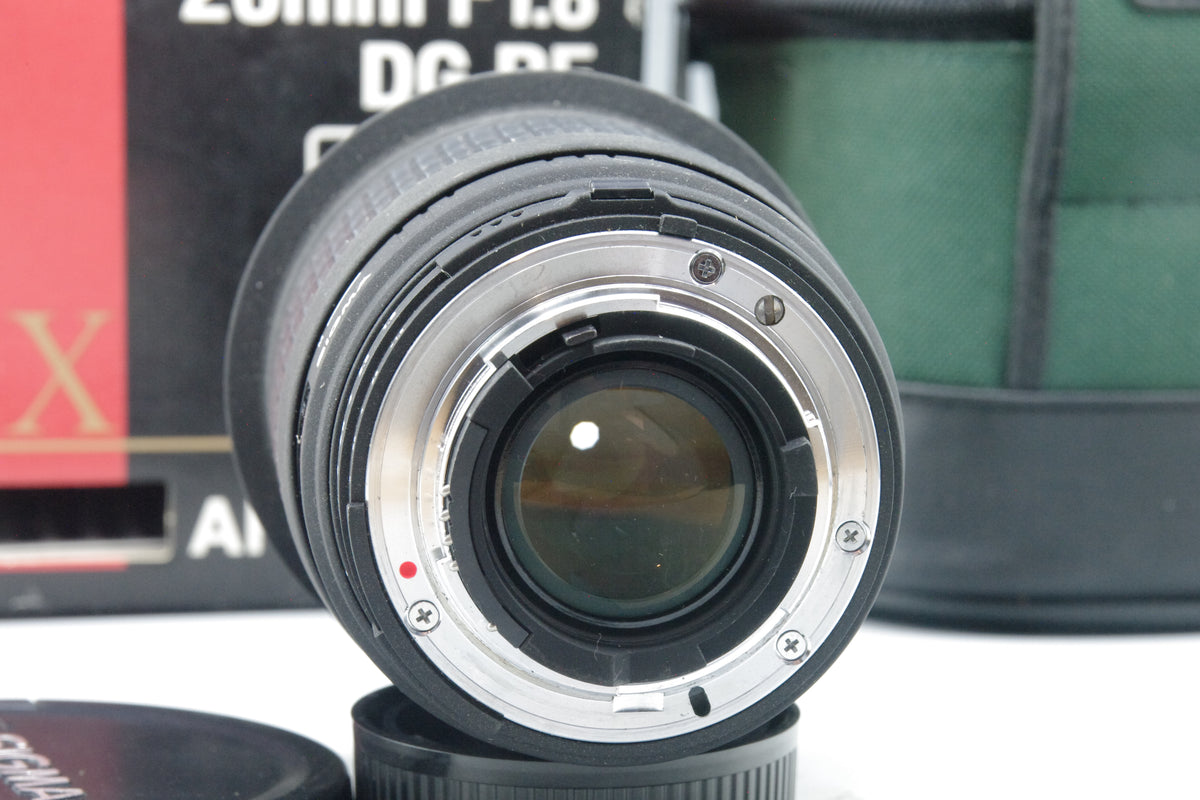 Sigma 20mm f/1.8 EX DG Lens – Nikon F Mount – Edge Fungus –Box / Case