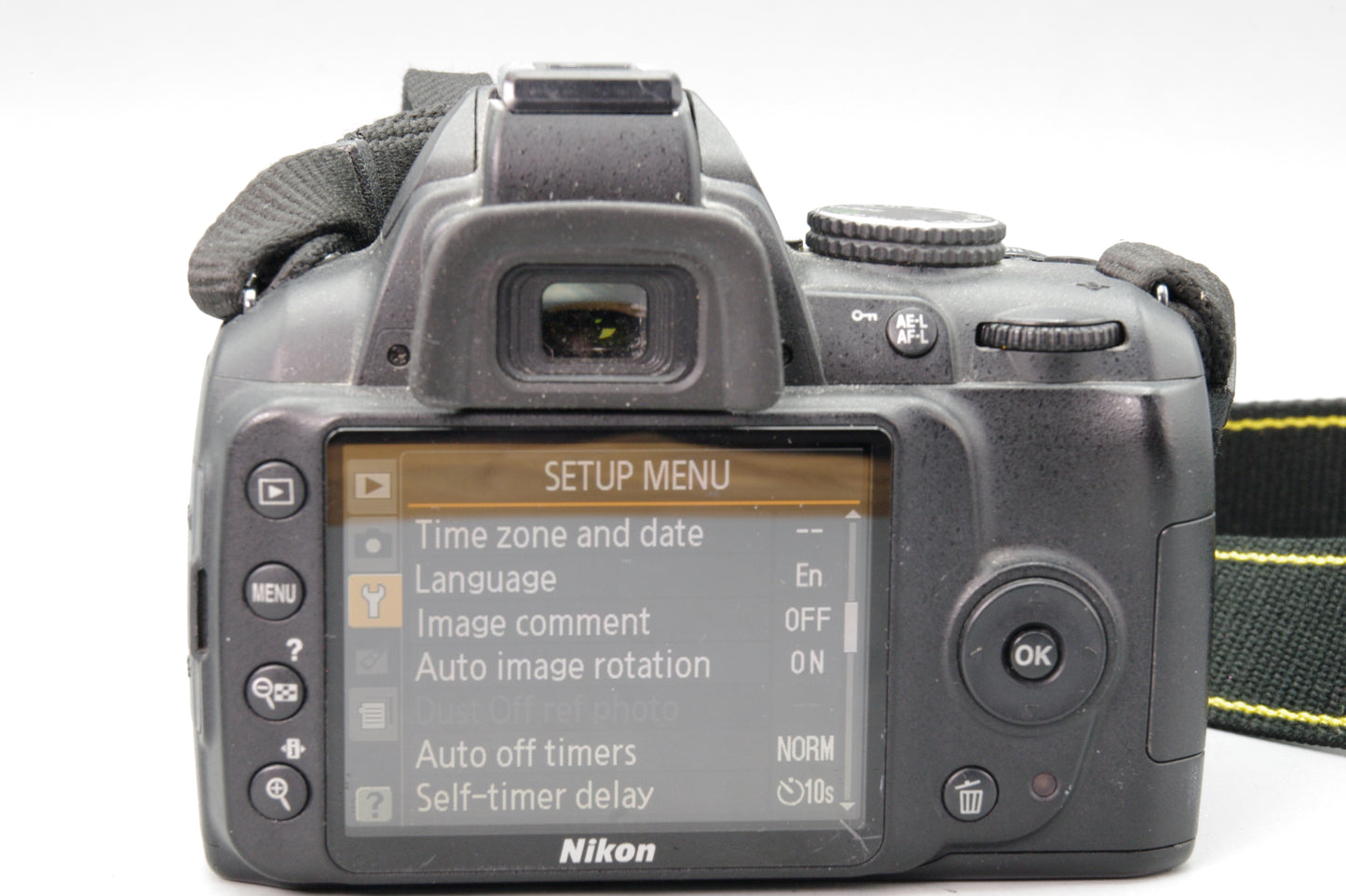 Nikon D3000 10.2MP DSLR with 18‑55mm VR Lens – S/C 5671 – Excellent Condition