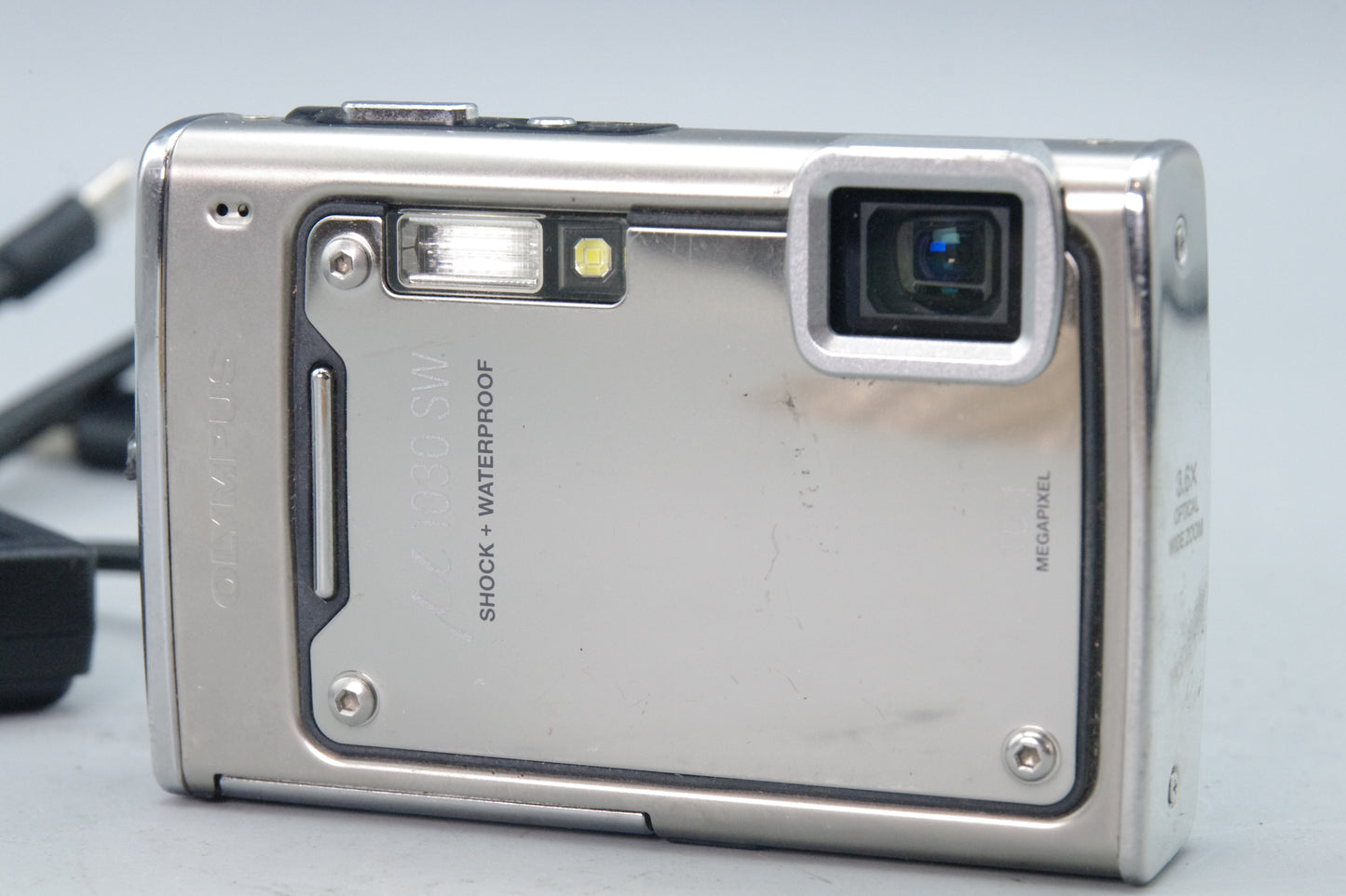 Olympus MJU 1030SW Compact Digital Camera – Tested – USB Charger – Very Good