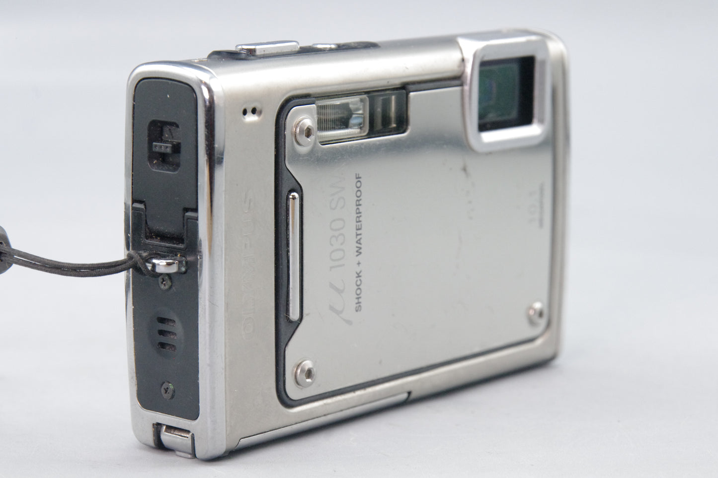 Olympus MJU 1030SW Compact Digital Camera – Tested – USB Charger – Very Good