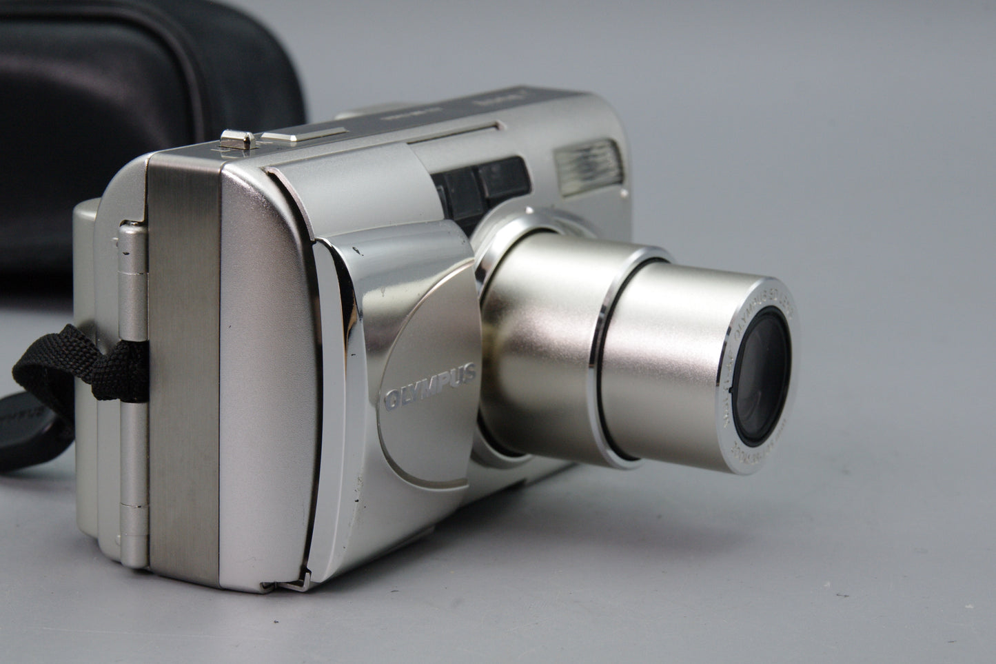 Olympus mju V 35mm Film Camera – Weatherproof –Excellent – With Case