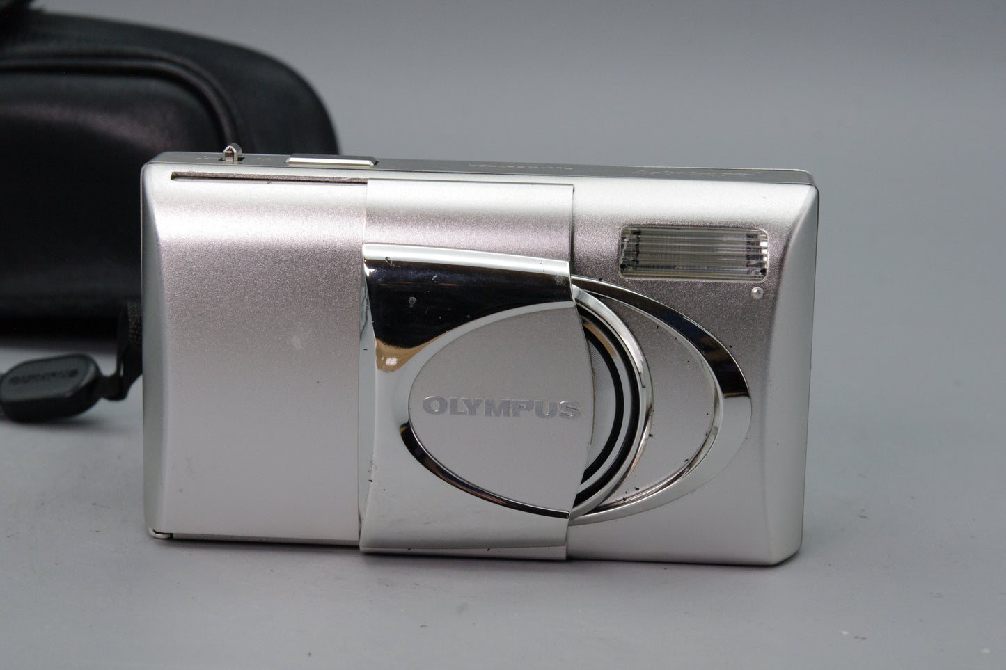 Olympus mju V 35mm Film Camera – Weatherproof –Excellent – With Case