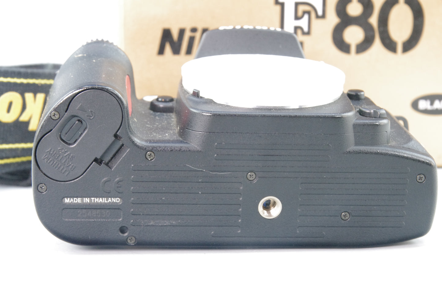 Nikon F80 35mm Film SLR – Boxed – Very Nice Condition – Minor Tackiness to Back