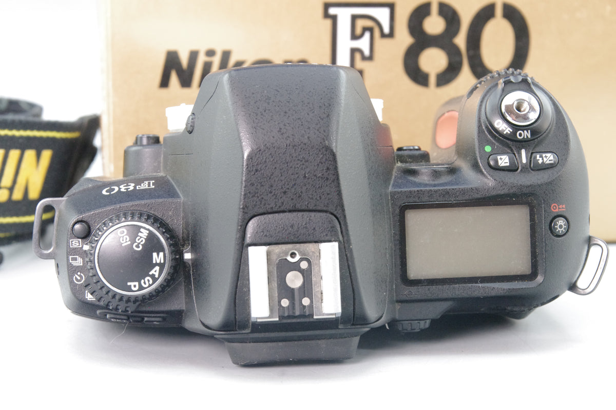 Nikon F80 35mm Film SLR – Boxed – Very Nice Condition – Minor Tackiness to Back