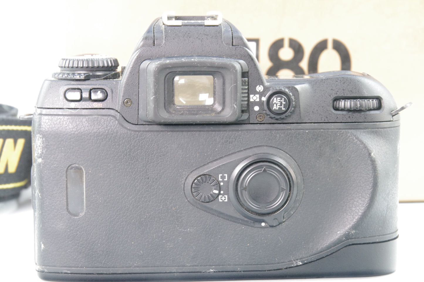 Nikon F80 35mm Film SLR – Boxed – Very Nice Condition – Minor Tackiness to Back