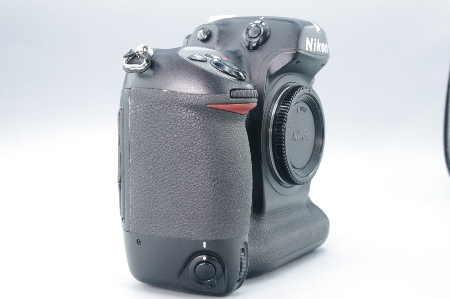 Nikon D2X DSLR Camera – Boxed – S/C 17049 – Battery & Charger – Excellent Pro Body