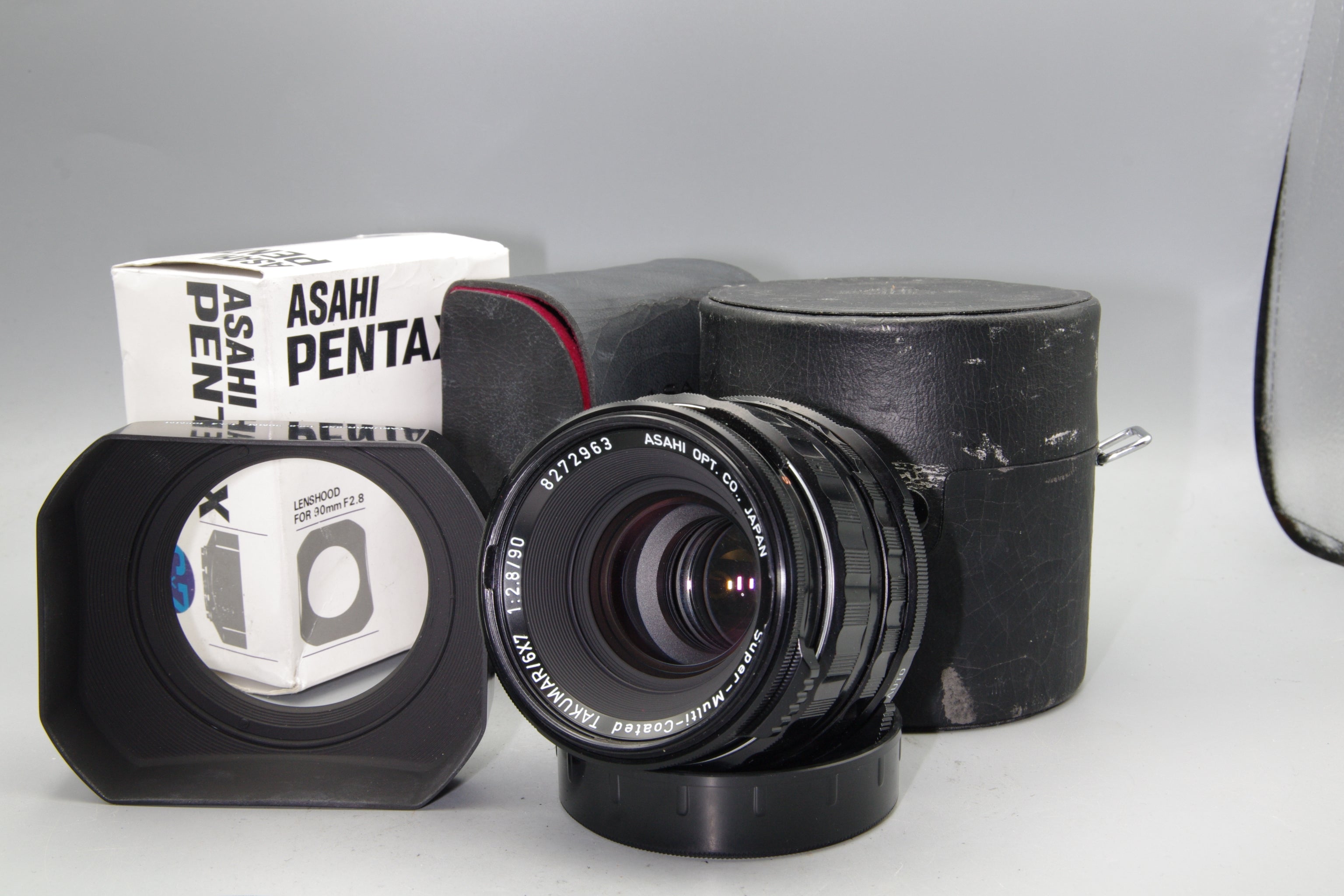 Asahi Pentax Super-Multi-Coated Takumar 6x7 90mm F/2.8 Lens with