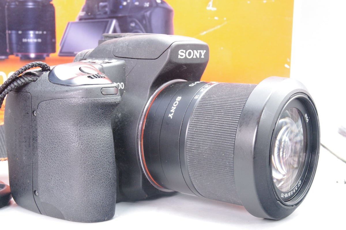 Sony Alpha A300 10.2MP DSLR Camera with 18–70mm Lens – Boxed – Hood & Battery