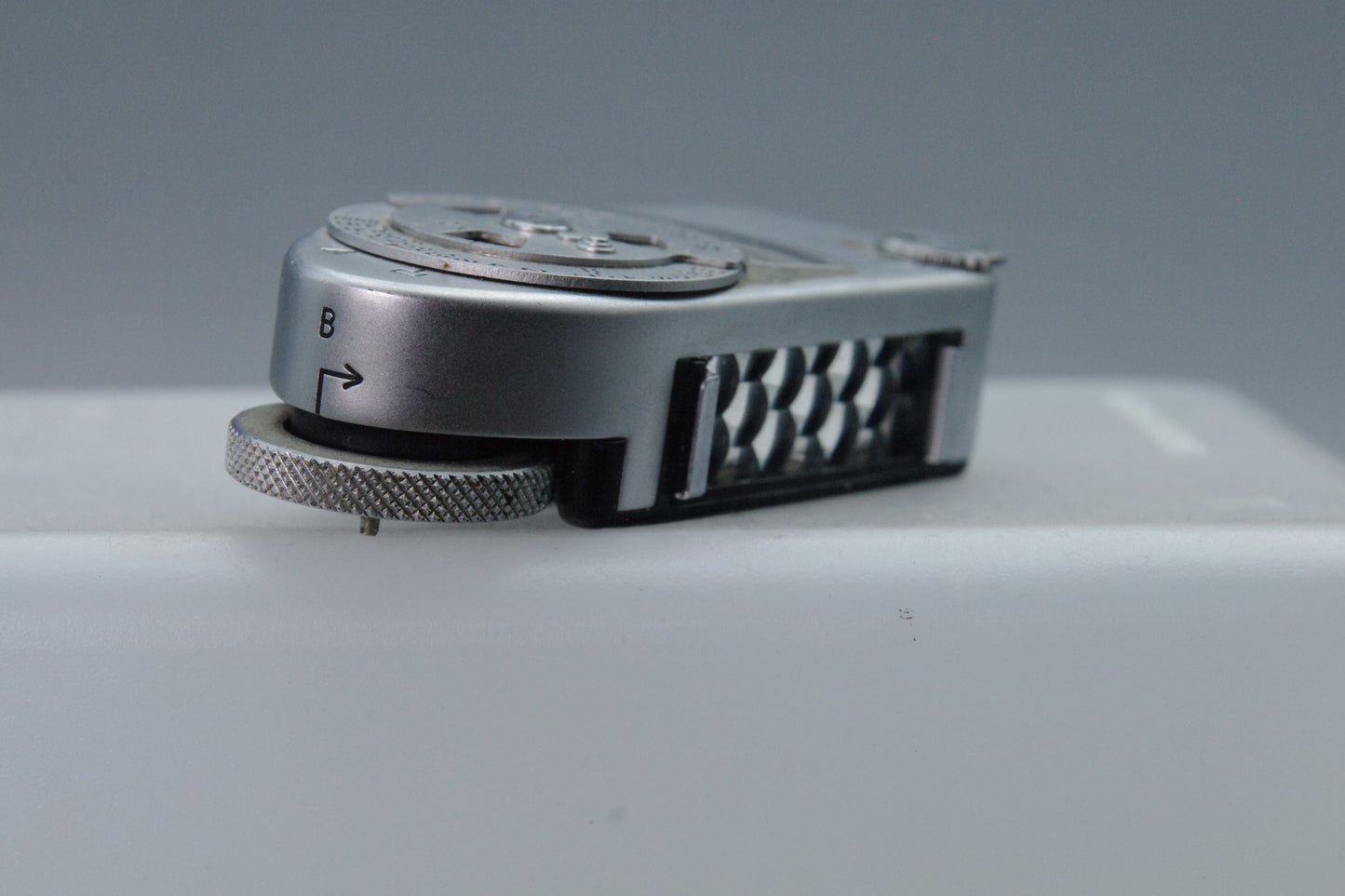 Leica Meter MC – Reacts to Light  – Very Good