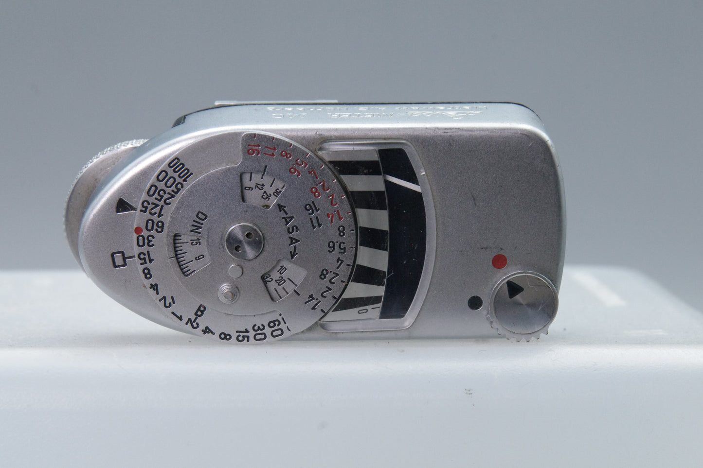Leica Meter MC – Reacts to Light  – Very Good