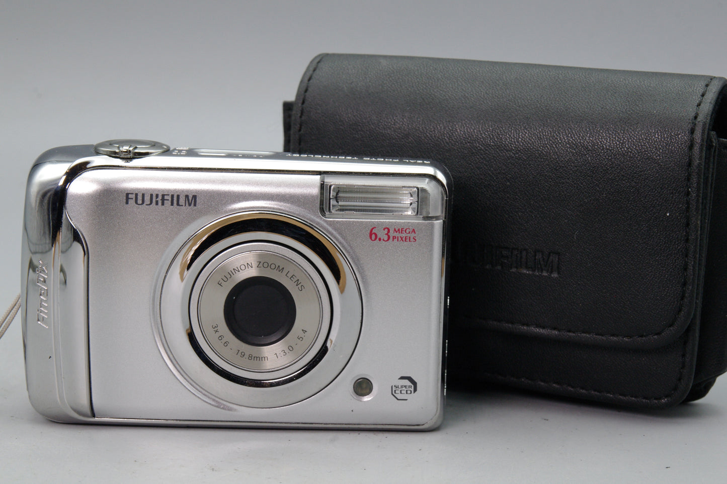 Fujifilm FinePix A610 Digital Camera – 6.3MP – Tested & Working – With Case EXC