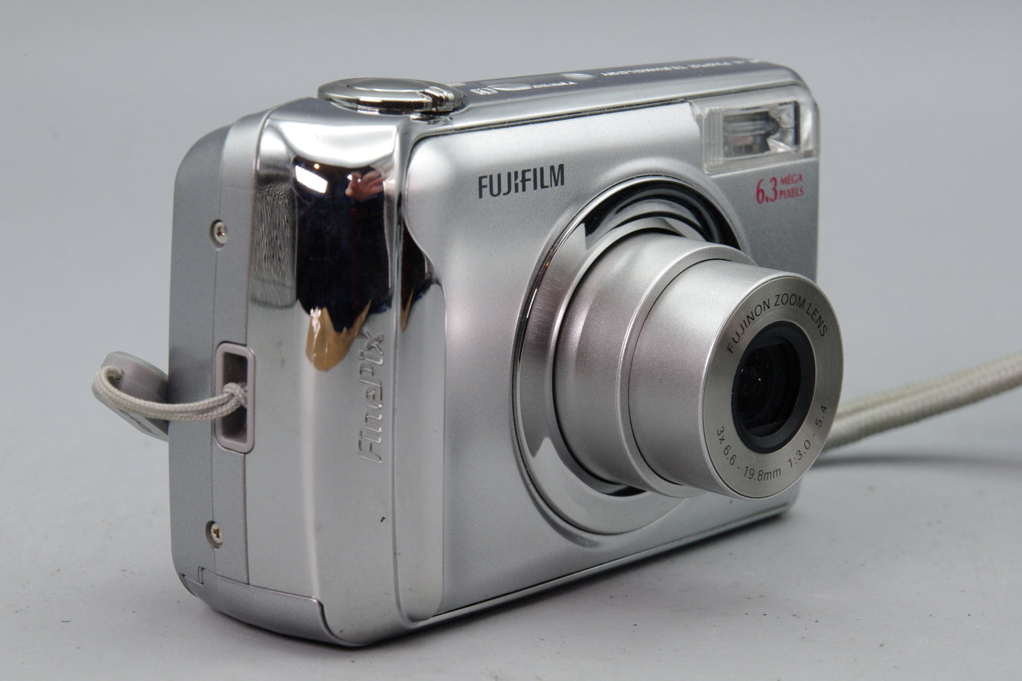 Fujifilm FinePix A610 Digital Camera – 6.3MP – Tested & Working – With Case EXC