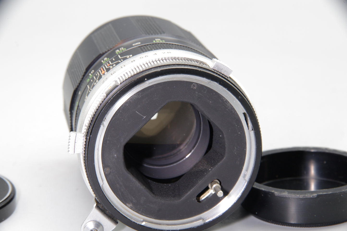 Auto Miranda 135mm F2.8 Lens – Miranda Bayonet – Very Good