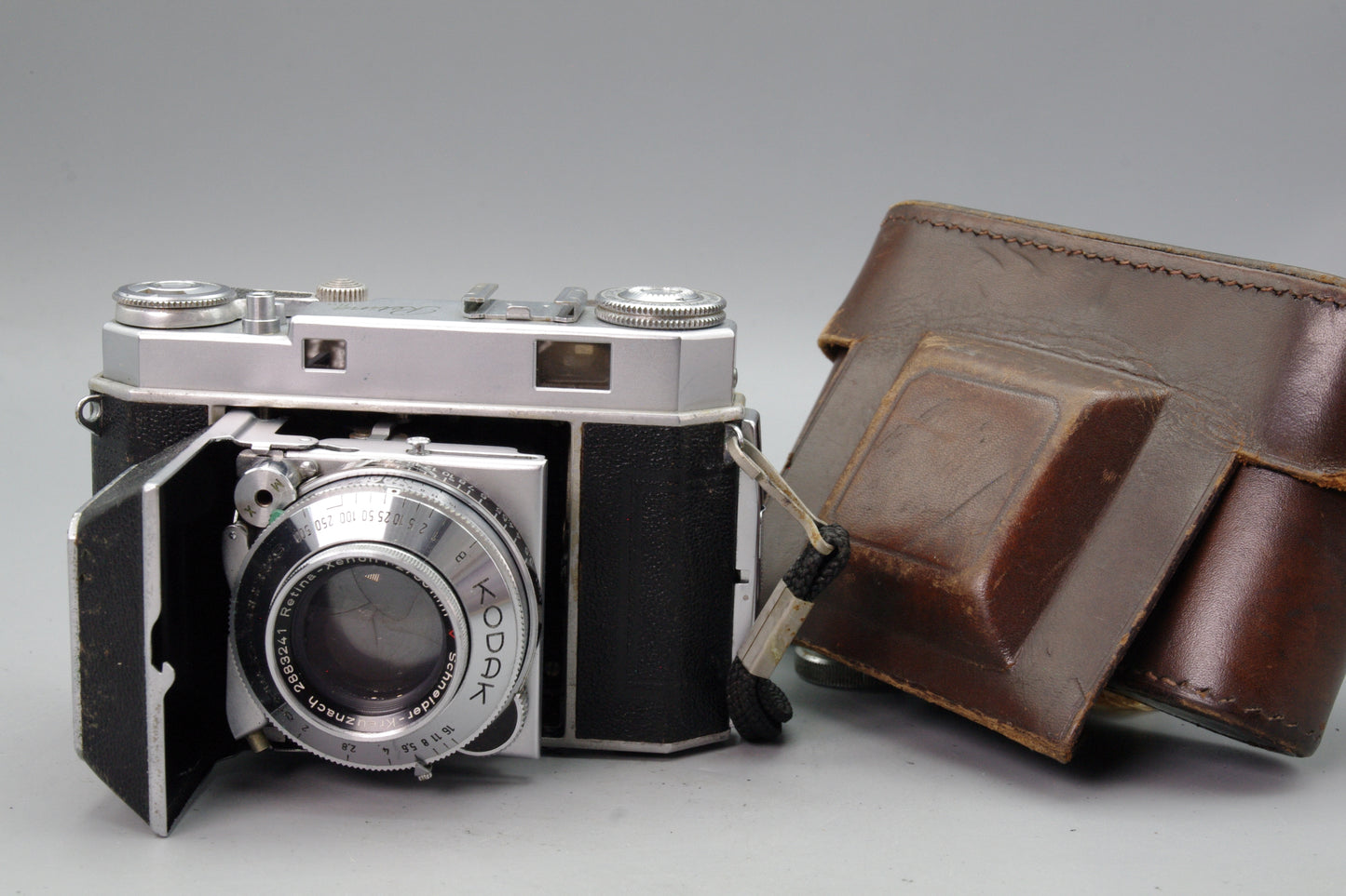 Kodak Retina IIa Folding Rangefinder Camera Xenar 50mm f/2 Lens – With Case