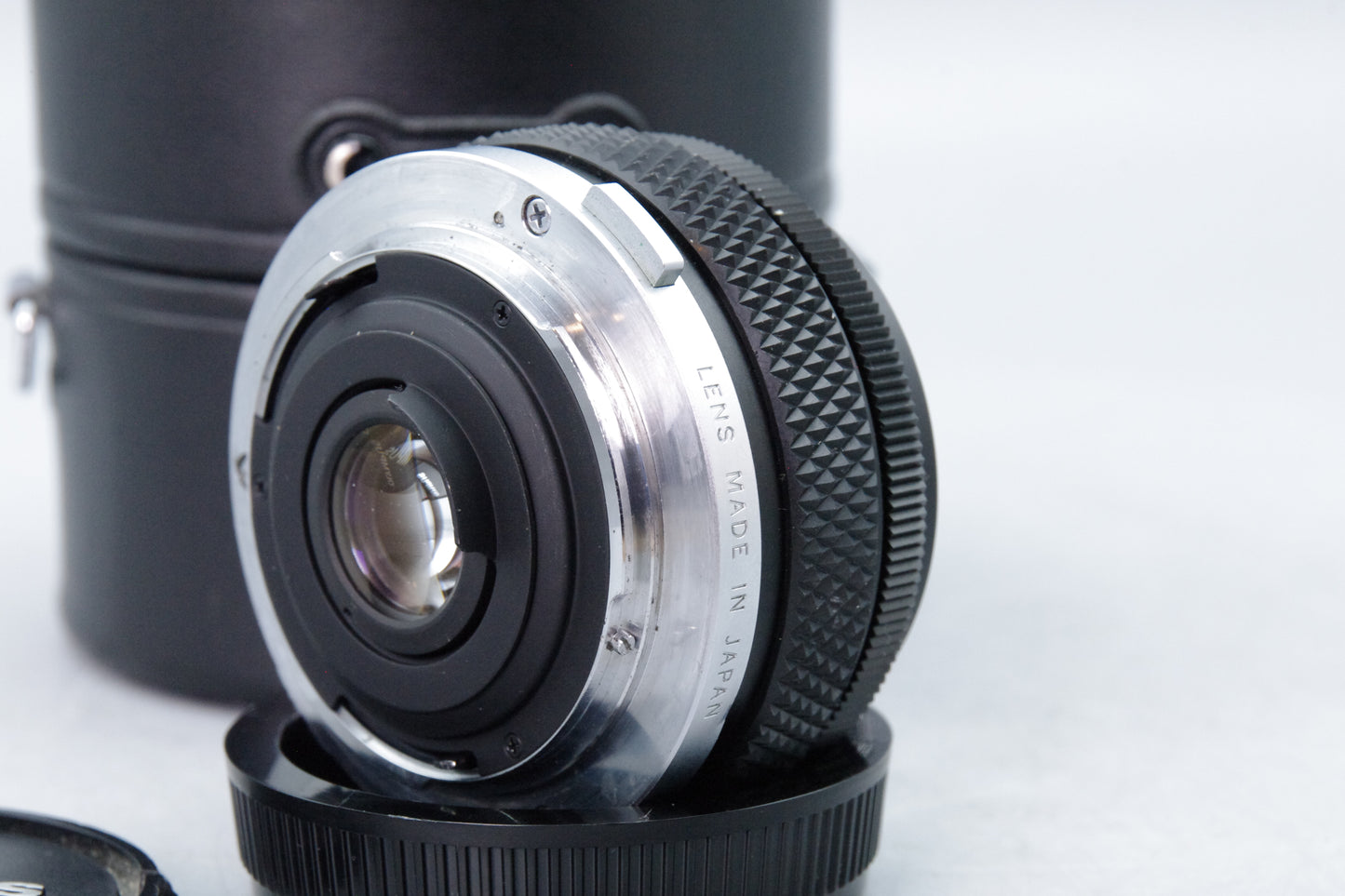 Olympus Zuiko Auto‑W 24mm f/2.8 Lens – OM Mount Wide Angle – Excellent