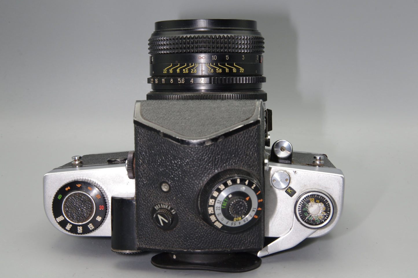 Kiev 60 6x6 Medium Format Camera with Volna‑3 80mm f/2.8 Lens – Working