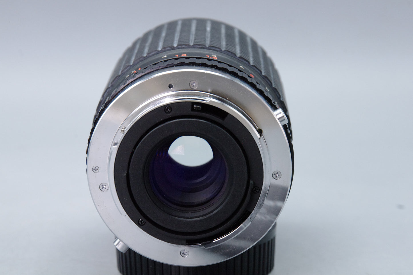 Sunagor 80–200mm f/4.5–5.5 Macro Zoom Lens – Olympus OM Mount – Excellent