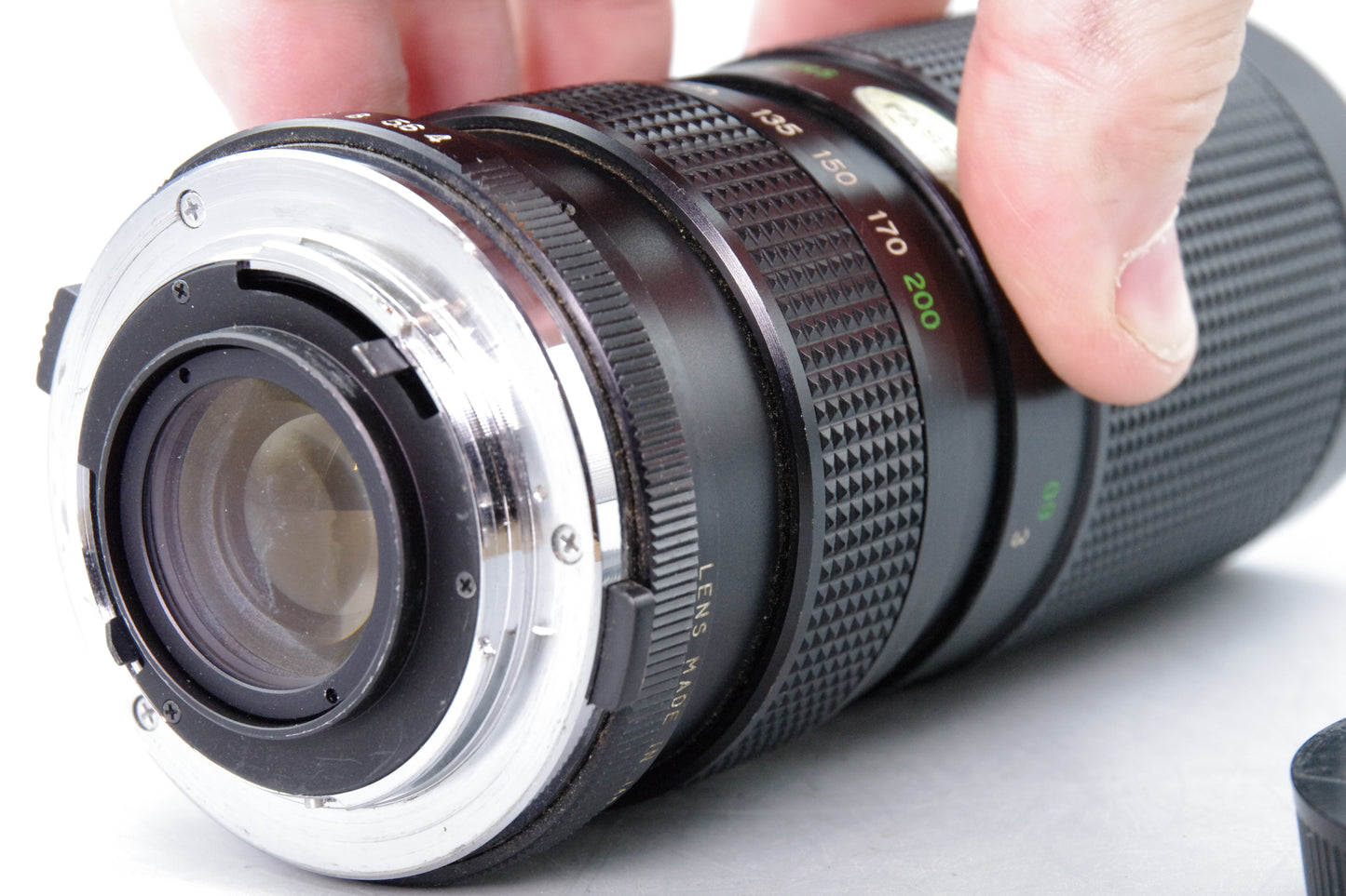 Vivitar 100–200mm f/4 Macro Zoom Lens – Olympus OM Mount – Manual Focus – Tested