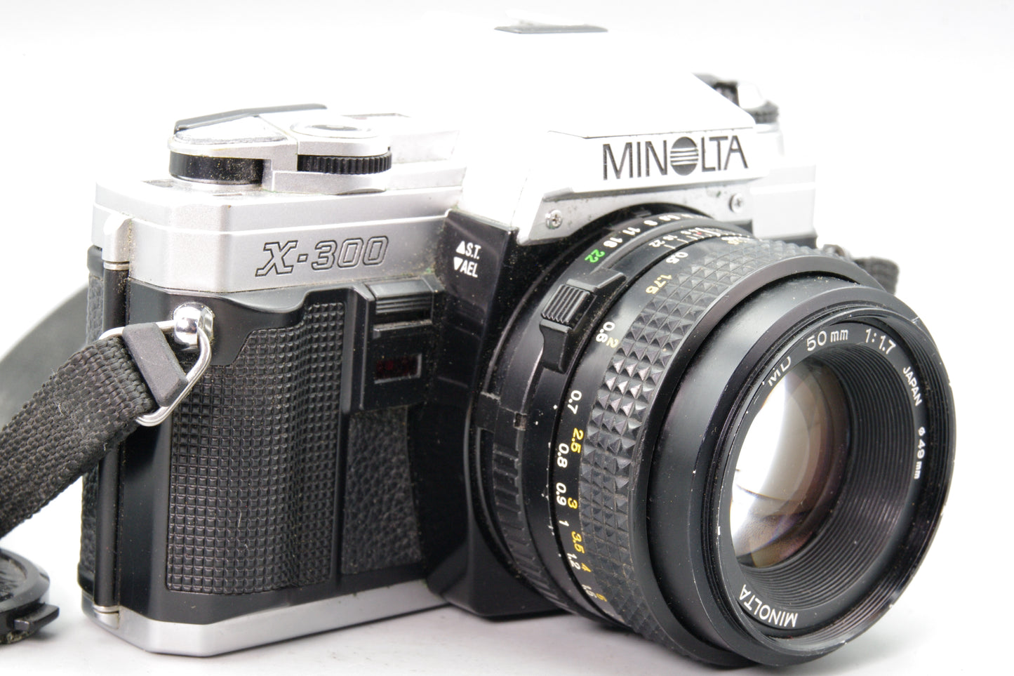 Minolta X‑300 35mm SLR with MD 50mm f/1.7 Lens – Tested & Working – Excellent