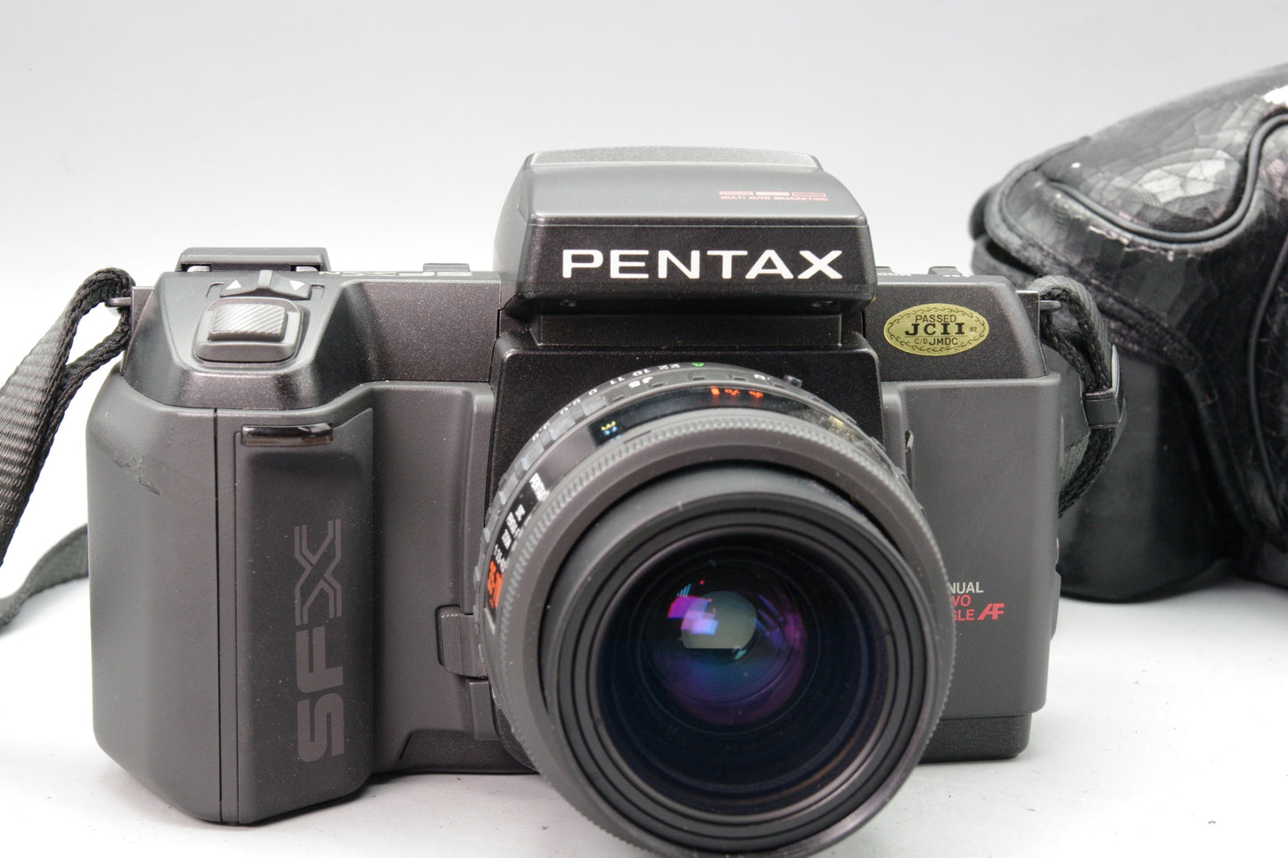 Pentax SFXn 35mm SLR with 35‑70mm Power Zoom Lens & Case – Tested – VGC