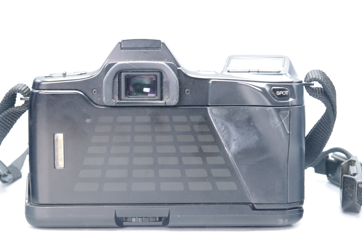 Minolta Dynax 7000i with Minolta 35–80mm f/4–5.6 Lens – Tested – VGC