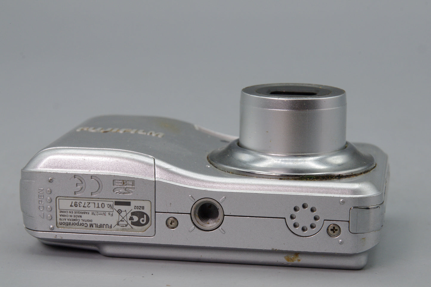 Fujifilm FinePix A170 Digital Camera – 10MP – Tatty but Fully Working