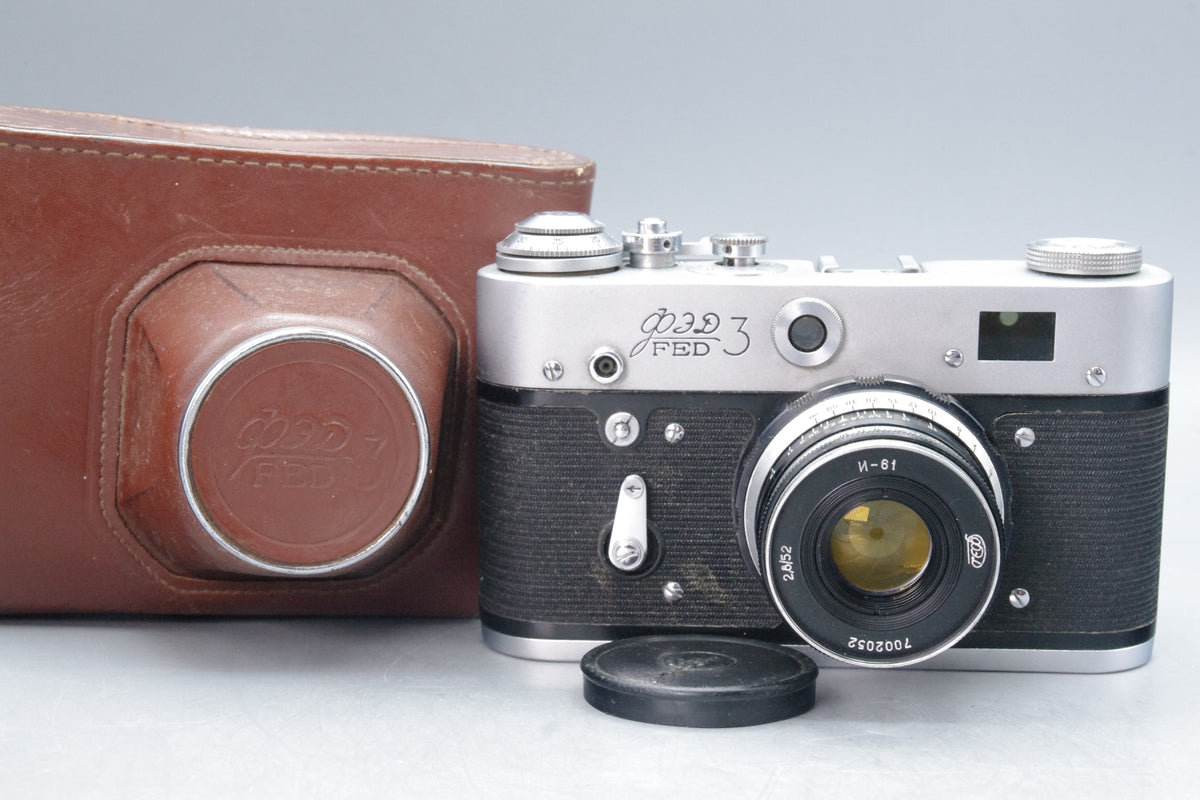 Soviet KMZ FED‑3 35mm Rangefinder with 52mm f/2.8 Lens & Case – Excellent