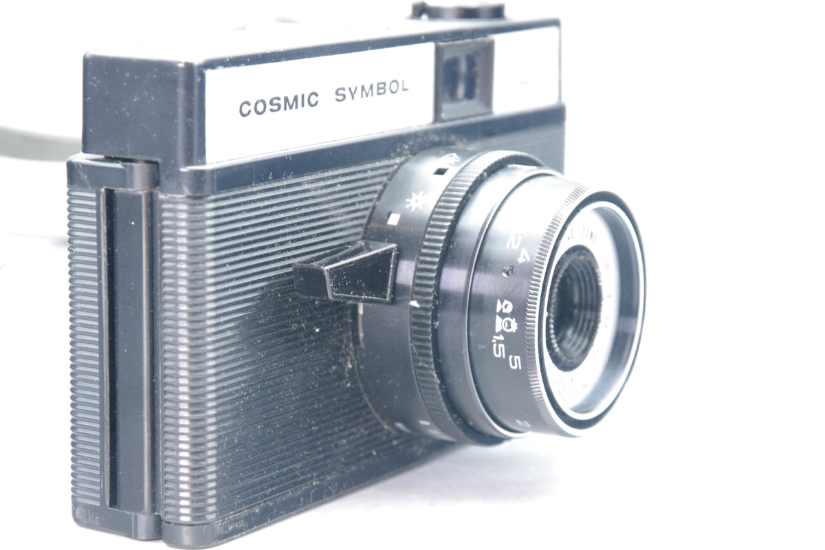 Lomo Cosmic Symbol OMO 35mm Film Camera 40mm f/4 Lens with Case – Excellent