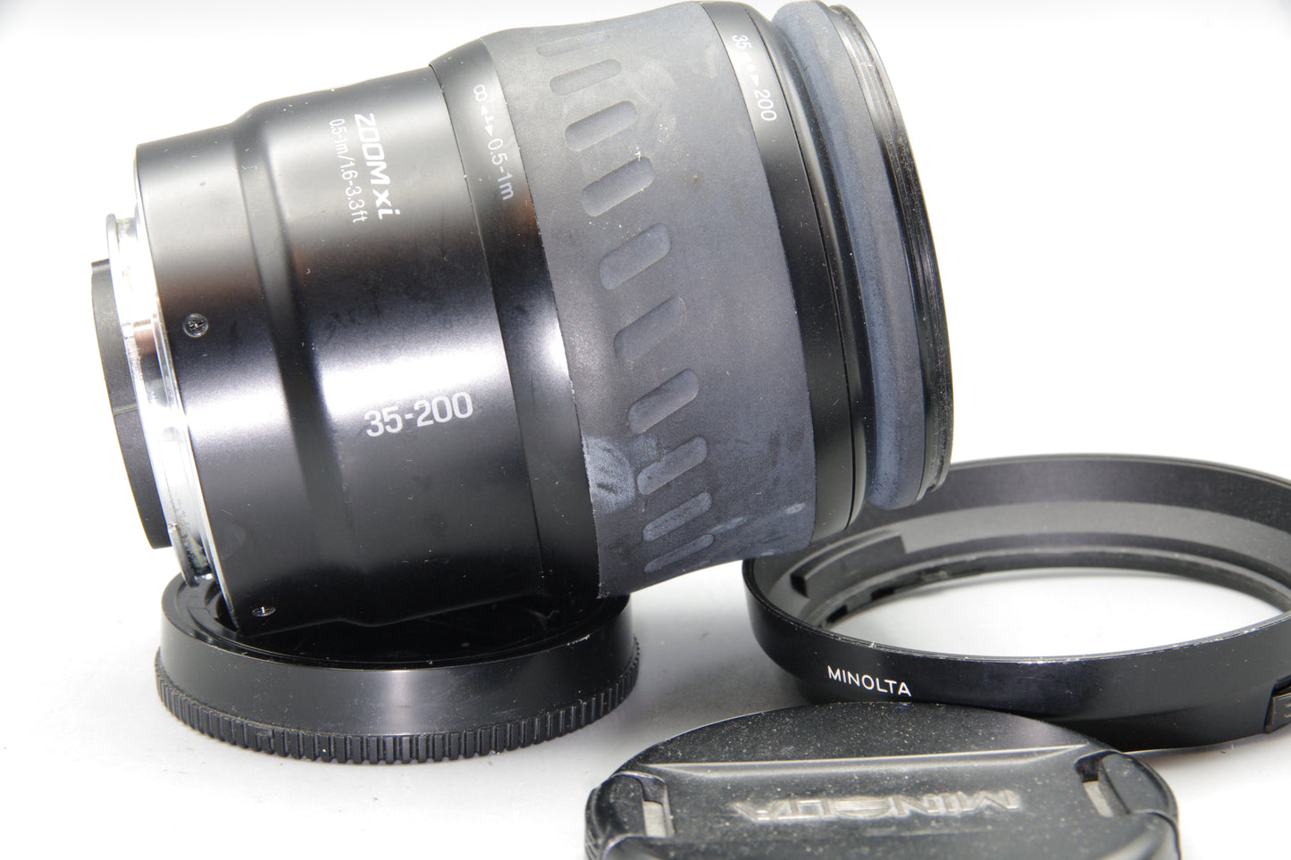 Minolta AF 35–200mm f/4.5–5.6 Xi Lens A‑Mount – Excellent with Hood